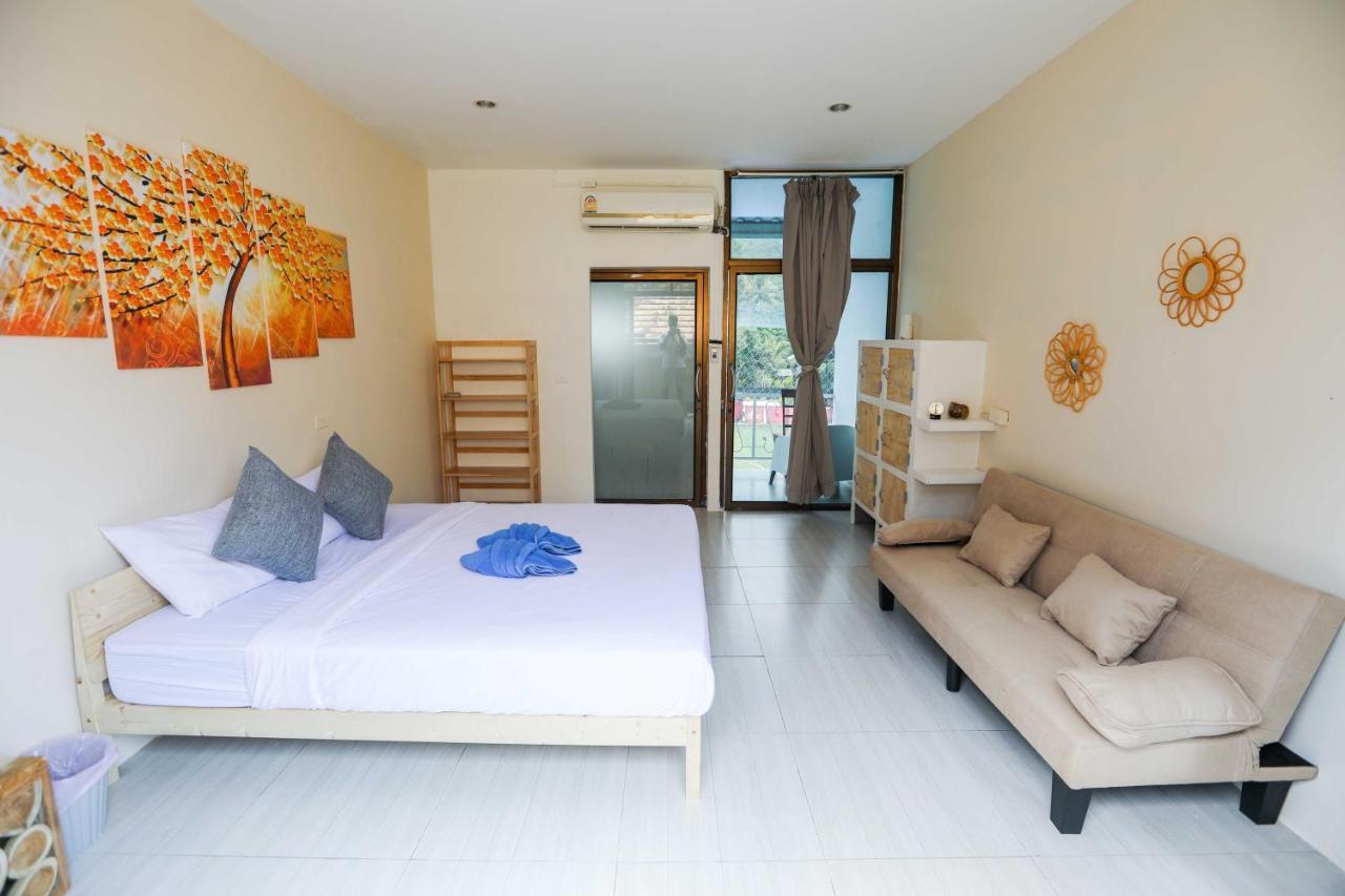 Phangan Padel Club Otel Baan Tai Dış mekan fotoğraf
