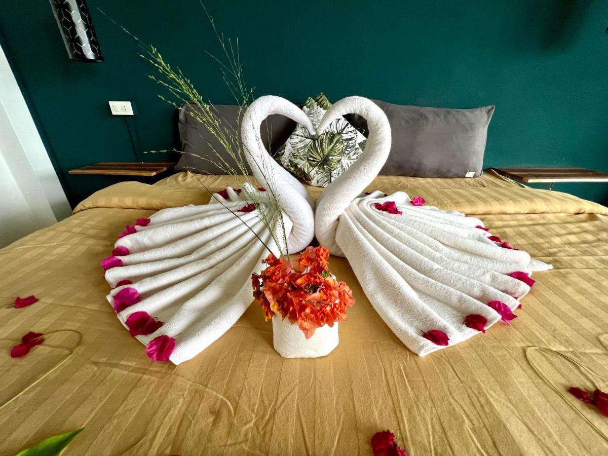 Phangan Padel Club Otel Baan Tai Dış mekan fotoğraf